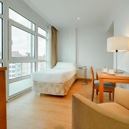 Hotel Hesperia Santiago Peregrino à Saint-Jacques-de-Compostelle Extérieur photo