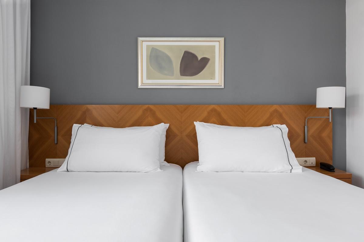 Hotel Hesperia Santiago Peregrino à Saint-Jacques-de-Compostelle Extérieur photo