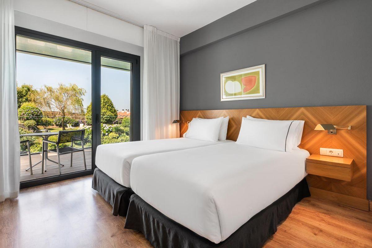 Hotel Hesperia Santiago Peregrino à Saint-Jacques-de-Compostelle Extérieur photo