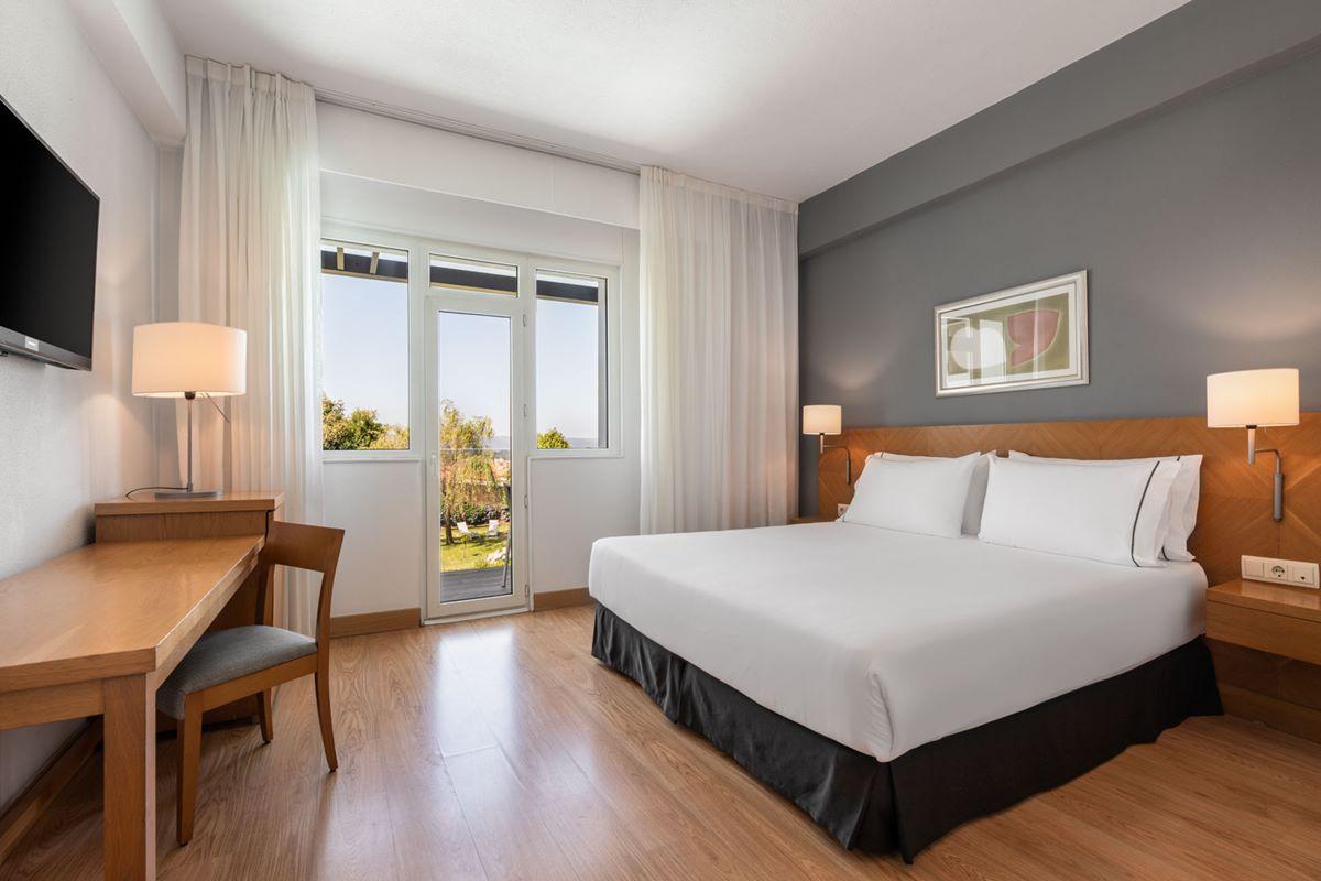 Hotel Hesperia Santiago Peregrino à Saint-Jacques-de-Compostelle Extérieur photo