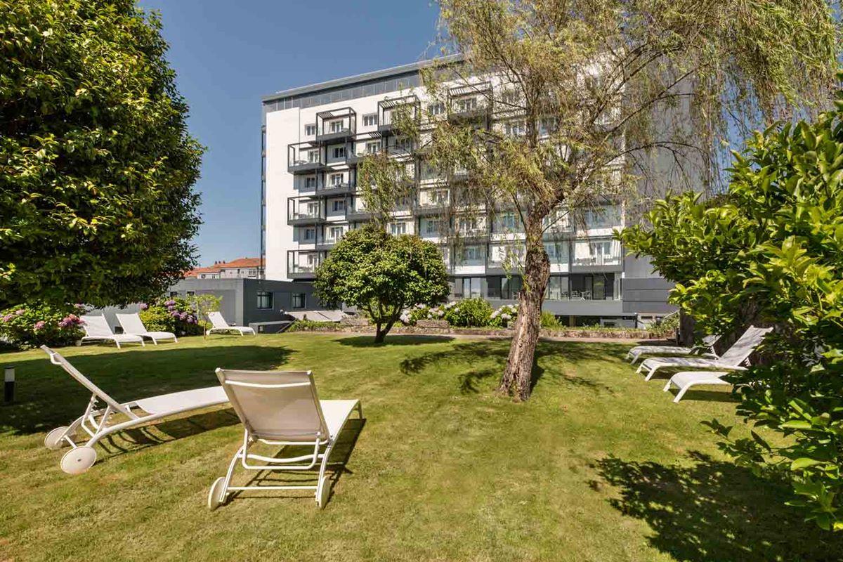 Hotel Hesperia Santiago Peregrino à Saint-Jacques-de-Compostelle Extérieur photo